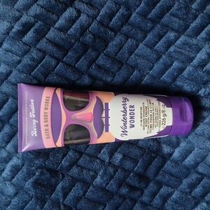 Winterberry Wonder DISCONTINUED Body Cream From Bath & Body Works! Brand New!